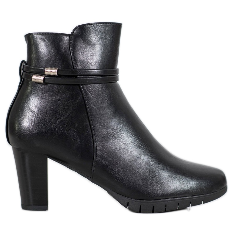 Klasszikus csizma egy poszton fekete