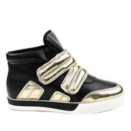 Fekete szigetelésű cipők a GF-ZM26 égen