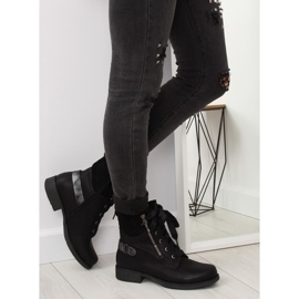 Fekete csizma csipkével fekete 17103-2 Black II minőség