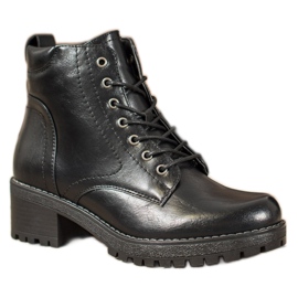 Filippo Trapperek a platformon fekete Filippo Trapperek a platformon fekete