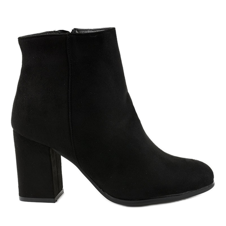 Fekete szigetelésű csizma a G-7656 oszlopon