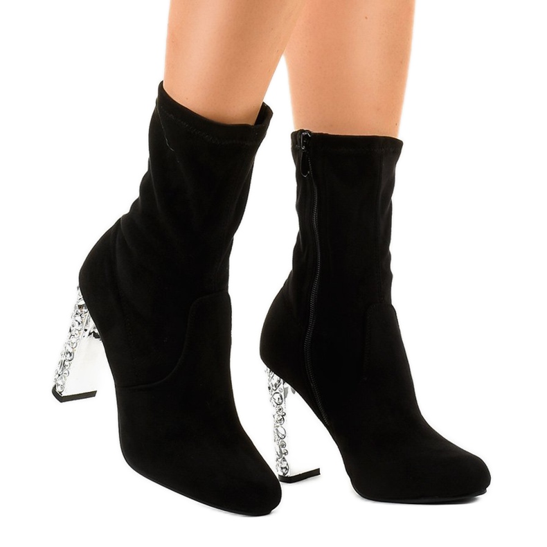 Fekete velúr bokacsizma a BM178 oszlopon
