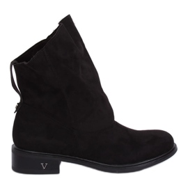 Fekete csizma fodros felsőrésszel fekete 6672 Fekete