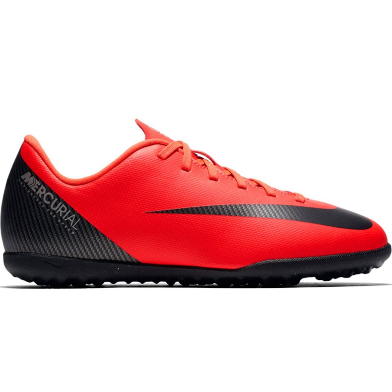 Nike Mercurial Vapor X 12 Club Gs CR7 Tf Jr AJ3106 600 futballcipő sokszínű piros
