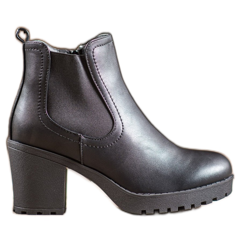 Bella Paris Csizma a platformon a cipzáron fekete