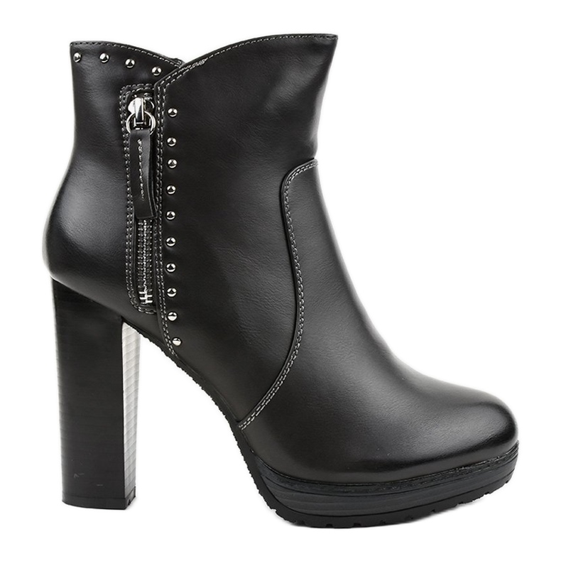 Szigetelt szürke csizma az oszlopon 88057