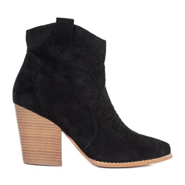 Cowgirls On The Post fekete