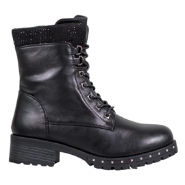 J. Star Magas csapdázók sugarakkal fekete