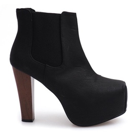 Csizma Solid on Heel K823 Black fekete