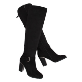 Fekete magassarkú 1105-GG Fekete