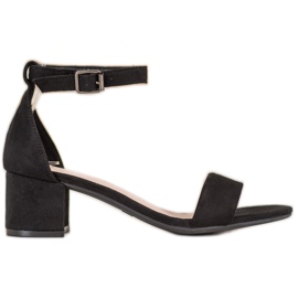 Evento Klasszikus szandál alacsony sarkú cipőben fekete