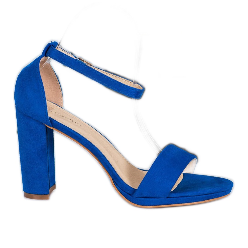 Goodin Velúr szandál egy bárban kék