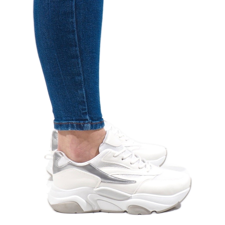 Fehér sportcipők SX001-9
