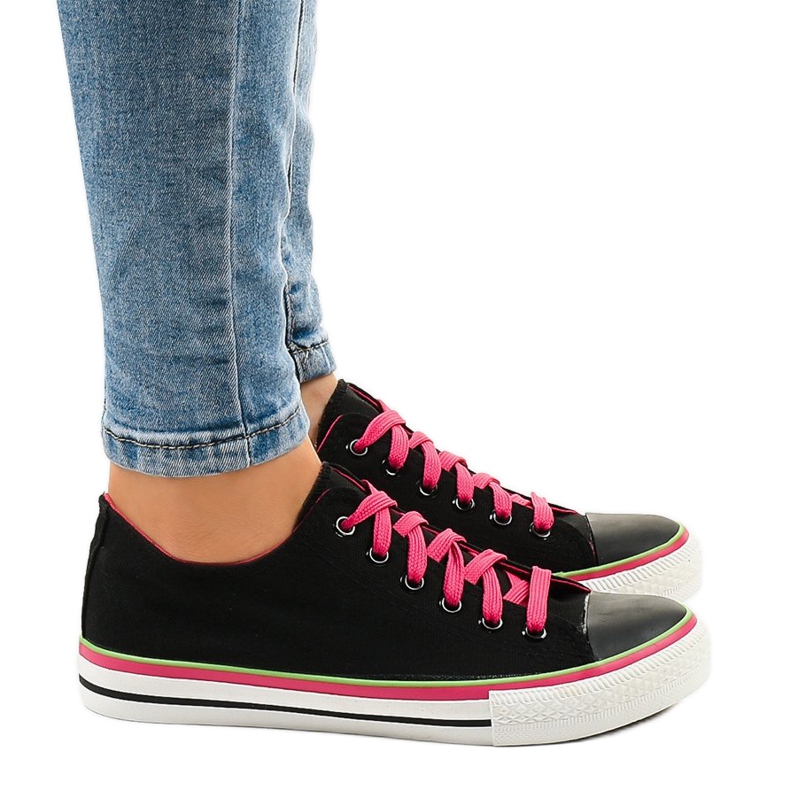 Fekete klasszikus alacsony cipők W03 zöld