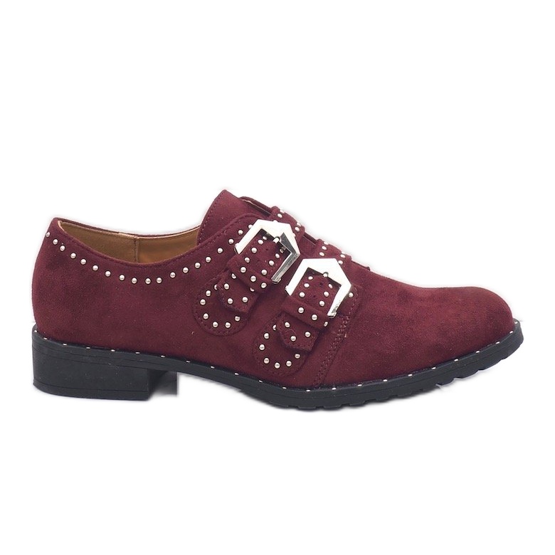 Barnásbarna színű cipő ES8500 csapokkal piros