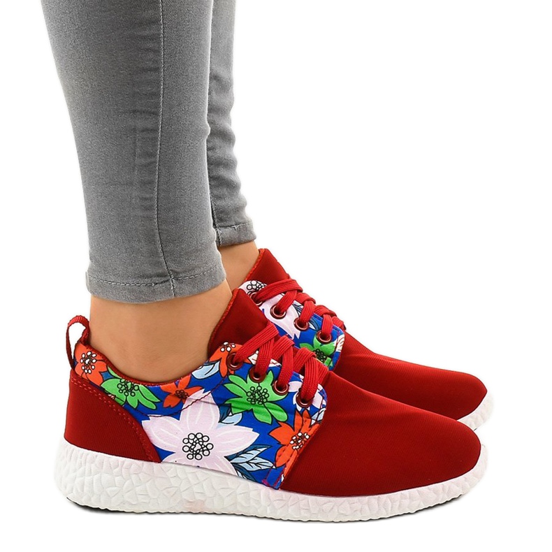 Piros sportcipő 623 sokszínű