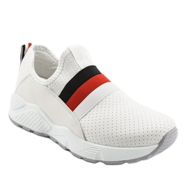 Fehér sportcipő NB256P-1