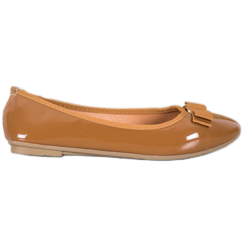 Fama Lakkozott balerinák masnival barna