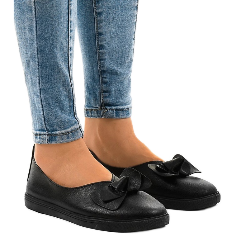 Fekete csúszó cipők 8895-1