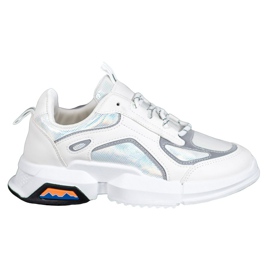 SHELOVET Sportcipők a platformon fehér sokszínű