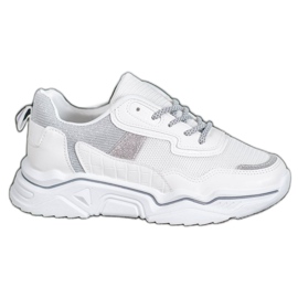 SHELOVET Cipők a platformon, csillogással fehér