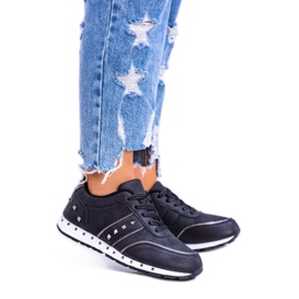 EVE Fekete sportcipő csapokkal 8SP30-0449