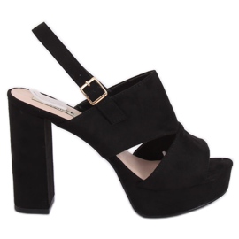 Fekete szandál a poszton 9R02 Fekete