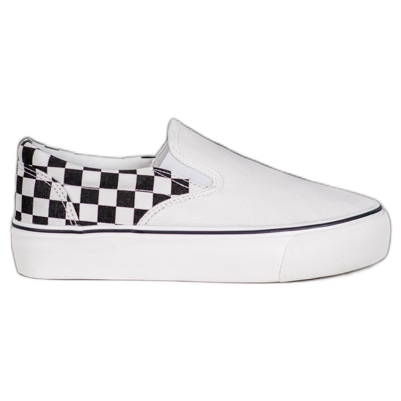 SHELOVET Fehér slipons a platformon