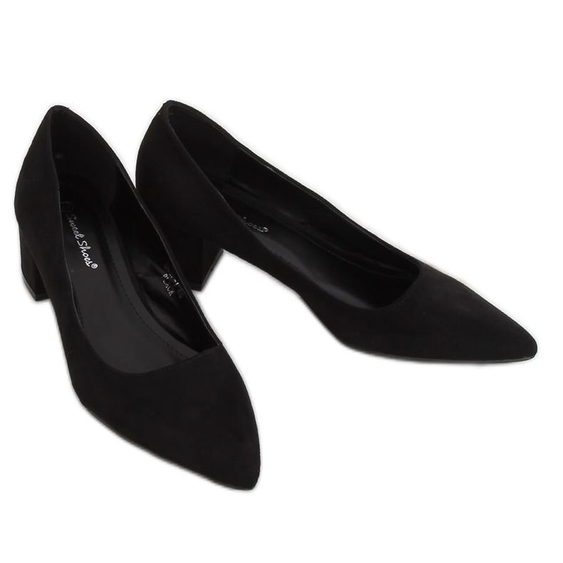 Szivattyú alacsony sarkú fekete 3837 Fekete