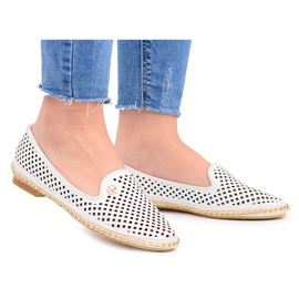 Lu Boo | Fehér lordsy stílusos áttört balerinák