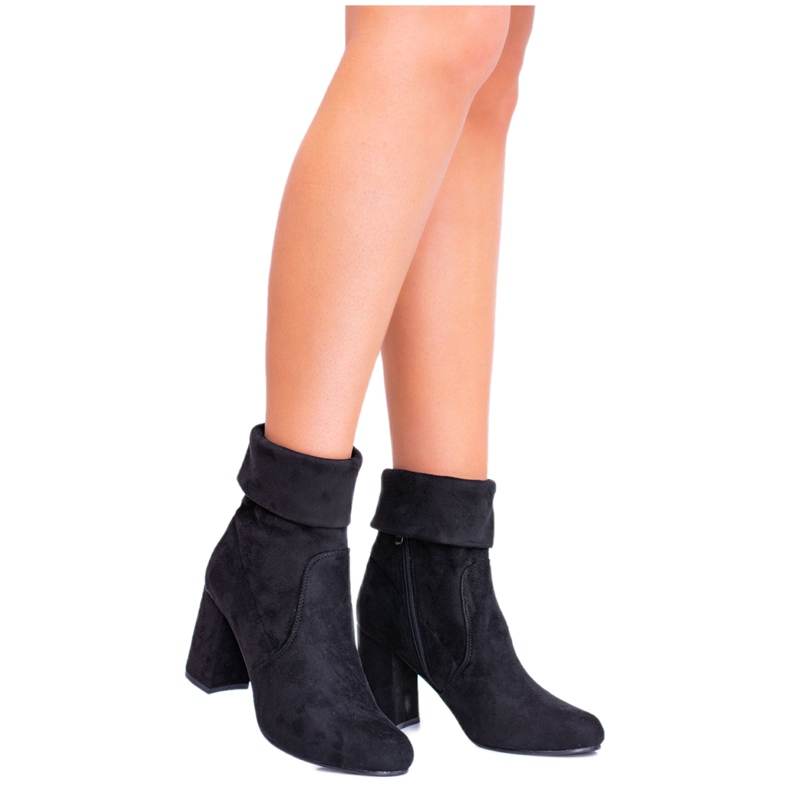 EVE Fekete velúr női csizma egy Dharma poszton