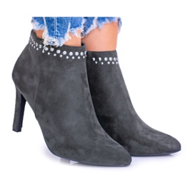 Vinceza Női olívacsizma magas sarkú szegecsekkel Bemi zöld