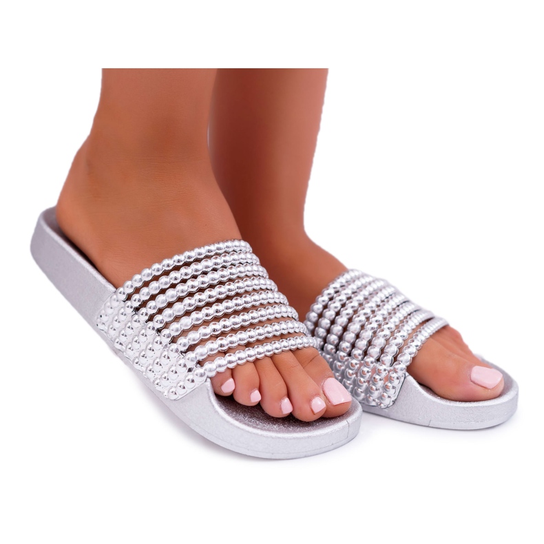 Női papucs gyöngyös ezüst Elavi -val szürke