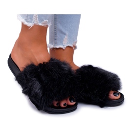 Női papucs fekete szőrmel Női papucs fekete szőrmel