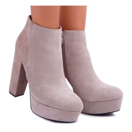 FW1 Női csizma sarkon és platformon Velúr bézs Celinne FW1 Női csizma sarkon és platformon Velúr bézs Celinne