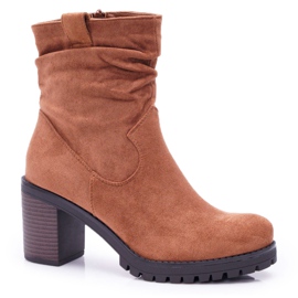 FB2 Női csizma sarkán Velúr Camel Celma barna
