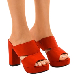 Piros velúr magas sarkú 9R55