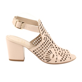 Szandálok egy bárban Laura Messi 1924 Bőr bézs Montoro rózsaszín Szandálok egy bárban Laura Messi 1924 Bőr bézs Montoro rózsaszín