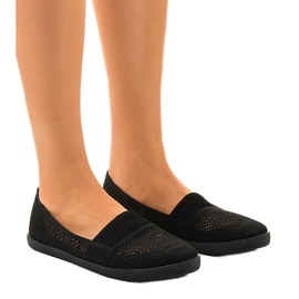 Fekete CB1711 áttört csúszós cipők