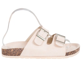 Queentina Kényelmes papucs csattal barna Queentina Kényelmes papucs csattal barna