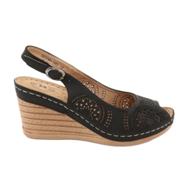 Evento Kényelmes ék szandál 20SD98-1862 fekete Evento Kényelmes ék szandál 20SD98-1862 fekete