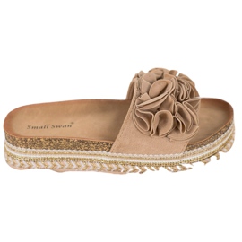 Small Swan Velúr papucs díszekkel barna