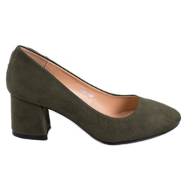 Fama Velúr szivattyúk egy oszlopon zöld Fama Velúr szivattyúk egy oszlopon zöld