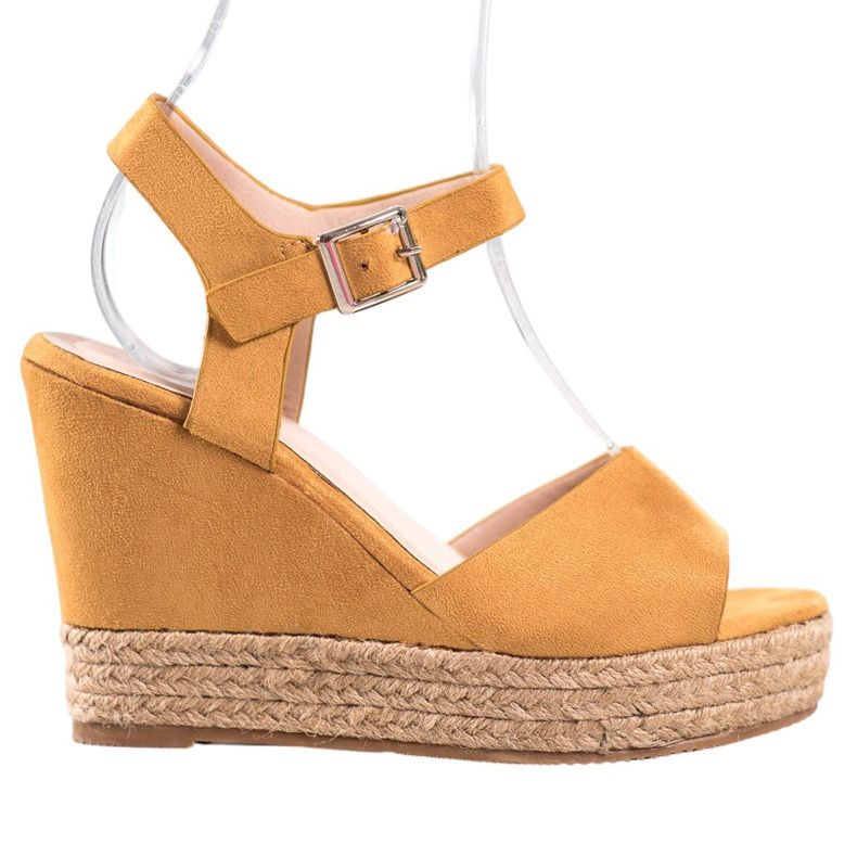 Clowse Sárga szandál egy magas sarkú