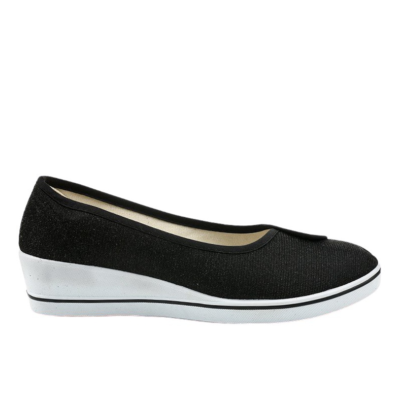 Fekete cipők fényes ékű cipők K-1-002