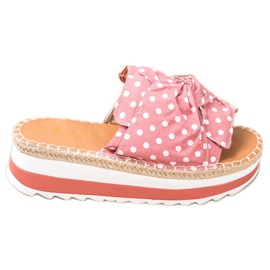 SHELOVET Papucs a magas platformon rózsaszín SHELOVET Papucs a magas platformon rózsaszín