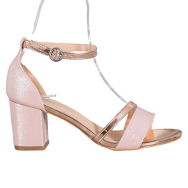 Mannika Elegáns szandál csillogással sárga Mannika Elegáns szandál csillogással sárga