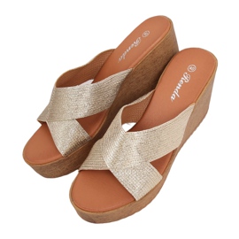 Arany ék papucs 10-235 Arany aranysárga Arany ék papucs 10-235 Arany aranysárga