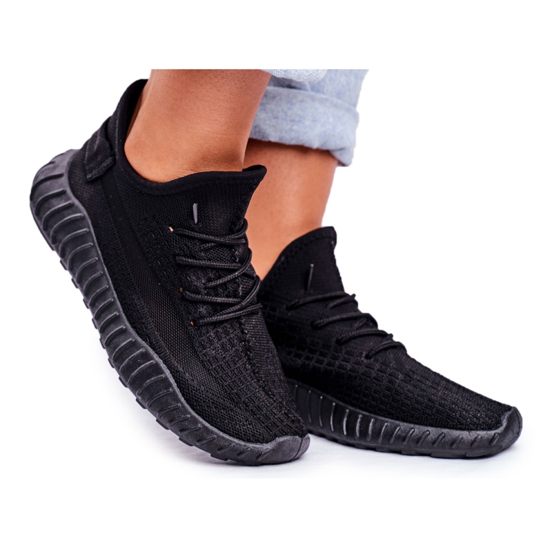 Női sportcipő, világos, szellős fekete Lumiere