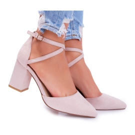 SEA Női szivattyúk egy sarkon a Spitz Beige Cosmo -ban bézs